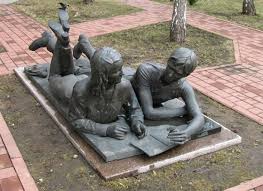 Студенческая скульптура